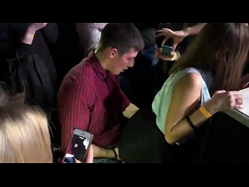 ❤️ sex tūturu i roto i te nightclub Russian. 18-tau-tawhito Russian kotiro i roto i te nono me te tara fucked i roto i te nightclub ️❌ Karekau i mi.pornsexer.ru ❤